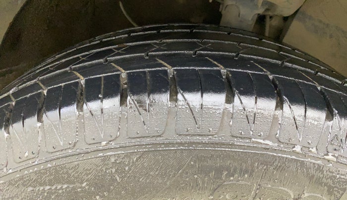 2020 KIA SONET HTK PLUS 1.0 DCT, Petrol, Automatic, 38,074 km, Right Front Tyre Tread