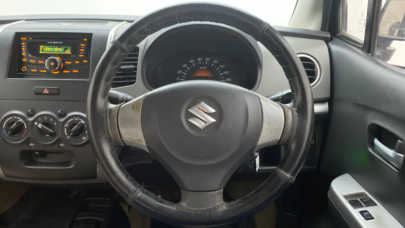 2012 Maruti Wagon R 1.0 LXI CNG, CNG, Manual, 43,937 km, Steering Wheel Close Up