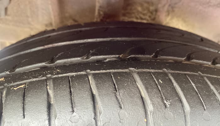 2018 Tata TIGOR XZ PETROL, CNG, Manual, 94,695 km, Right Rear Tyre Tread
