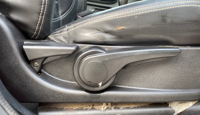 2018 Tata TIGOR XZ PETROL, CNG, Manual, 94,695 km, Driver Side Adjustment Panel
