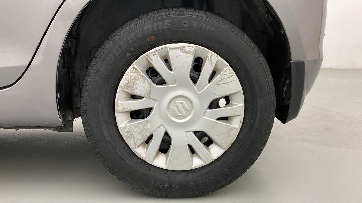 2014 Maruti Swift VXI, Petrol, Manual, 33,175 km, Left Rear Wheel