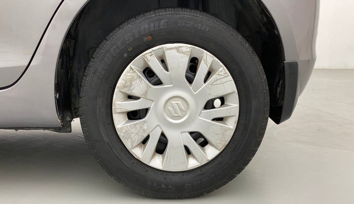 2014 Maruti Swift VXI, Petrol, Manual, 33,175 km, Left Rear Wheel