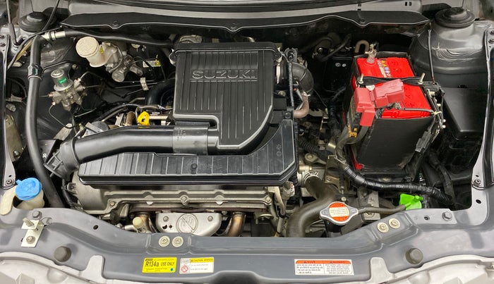 2014 Maruti Swift VXI, Petrol, Manual, 33,175 km, Open Bonet
