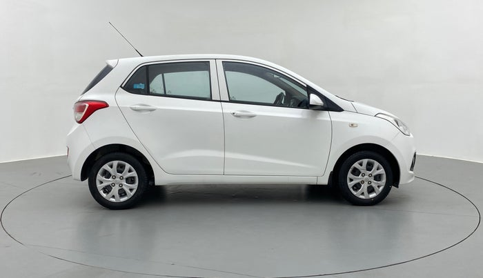 2015 Hyundai Grand i10 MAGNA 1.2 KAPPA VTVT, Petrol, Manual, 27,426 km, Right Side View
