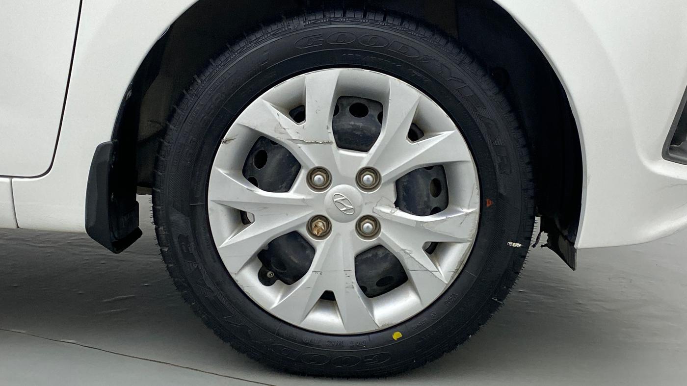 2015 Hyundai Grand i10 MAGNA 1.2 KAPPA VTVT, Petrol, Manual, 27,426 km, Right Front Wheel