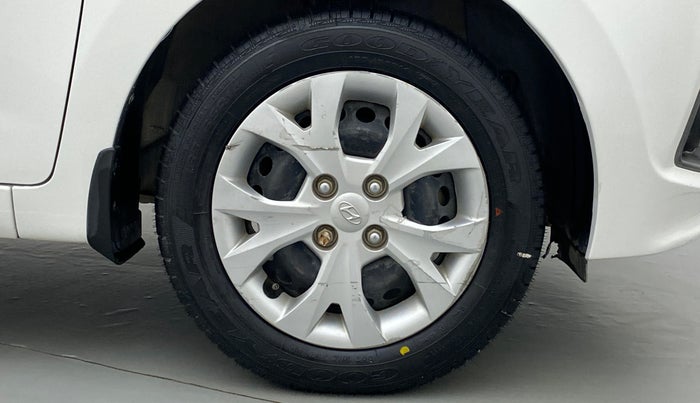 2015 Hyundai Grand i10 MAGNA 1.2 KAPPA VTVT, Petrol, Manual, 27,426 km, Right Front Wheel