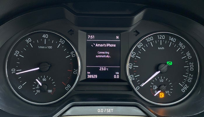 2016 Skoda Octavia AMBITION PLUS 1.8 TSI AT, Petrol, Automatic, 38,959 km, Odometer Image