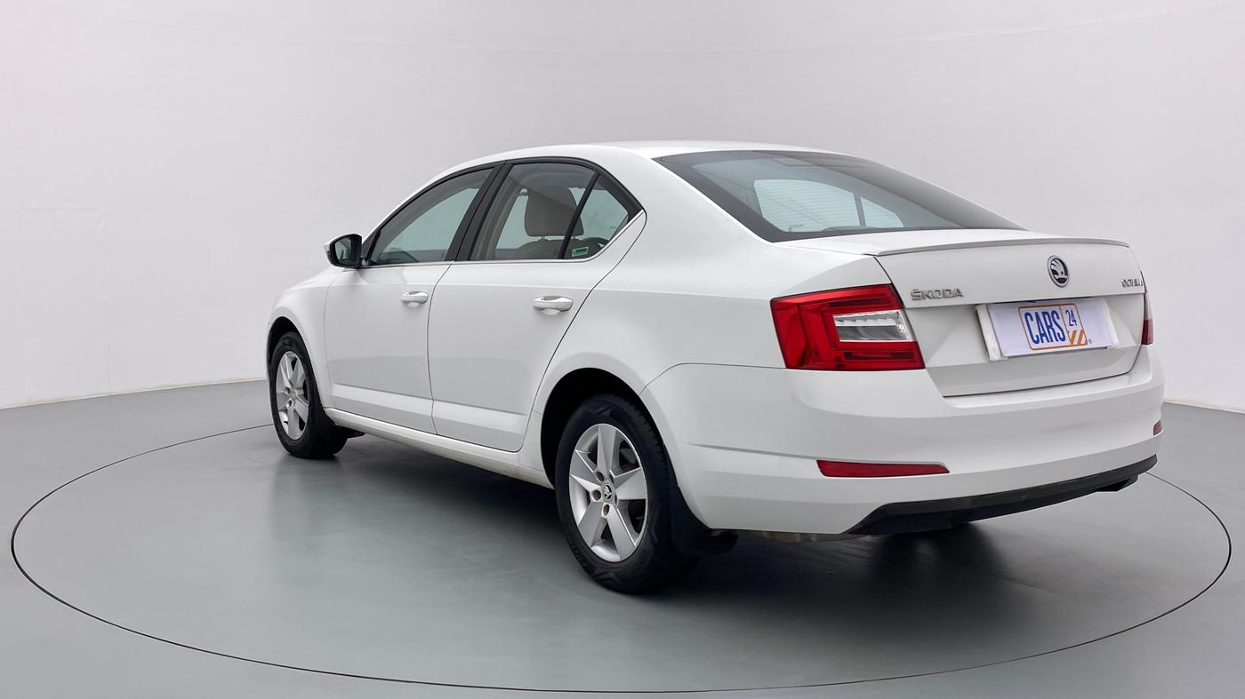 2016 Skoda Octavia AMBITION PLUS 1.8 TSI AT, Petrol, Automatic, 38,959 km, Left Back Diagonal