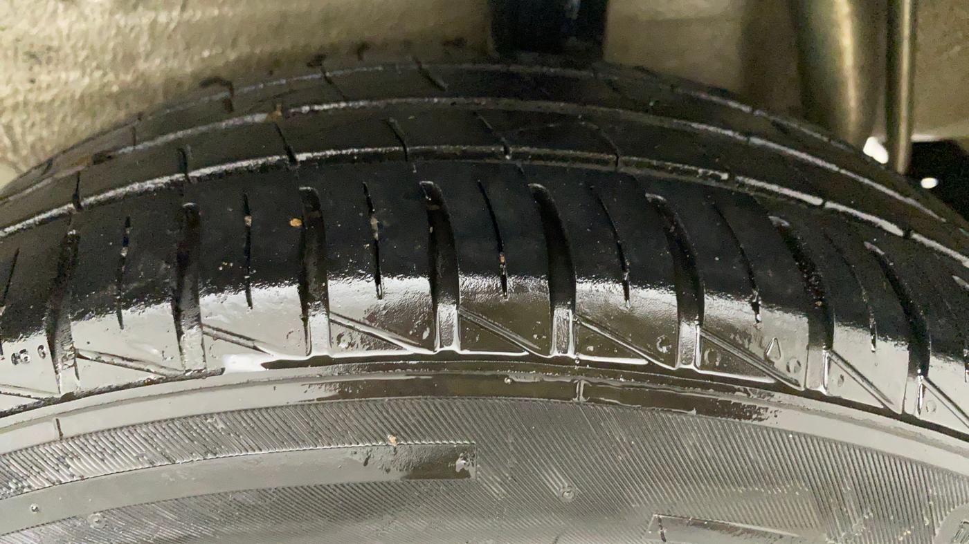 2018 Maruti Celerio VXI CNG, CNG, Manual, 1,06,848 km, Left Rear Tyre Tread