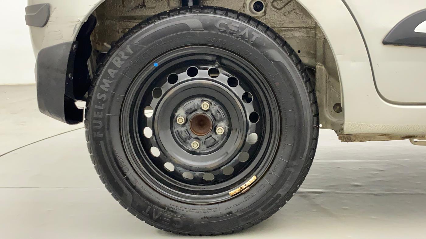 2018 Maruti Celerio VXI CNG, CNG, Manual, 1,06,848 km, Right Rear Wheel