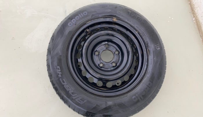 2022 KIA CARENS PRESTIGE 1.5 PETROL 7 STR, Petrol, Manual, 27,534 km, Spare Tyre