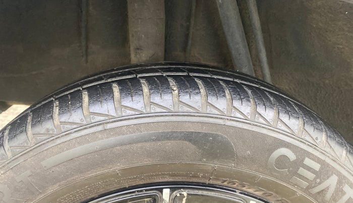 2022 Renault Kwid CLIMBER MT 1.0, Petrol, Manual, 16,369 km, Right Rear Tyre Tread