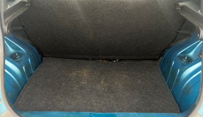 2022 Renault Kwid CLIMBER MT 1.0, Petrol, Manual, 16,369 km, Boot Inside