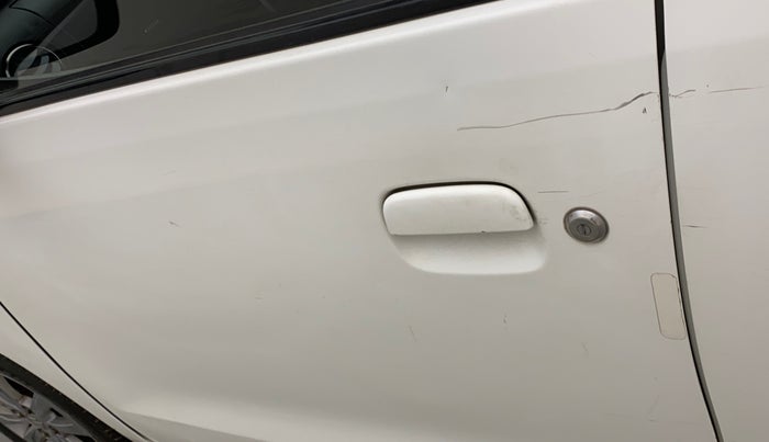 2013 Maruti Wagon R Stingray VXI, Petrol, Manual, 72,777 km, Front passenger door - Slightly dented