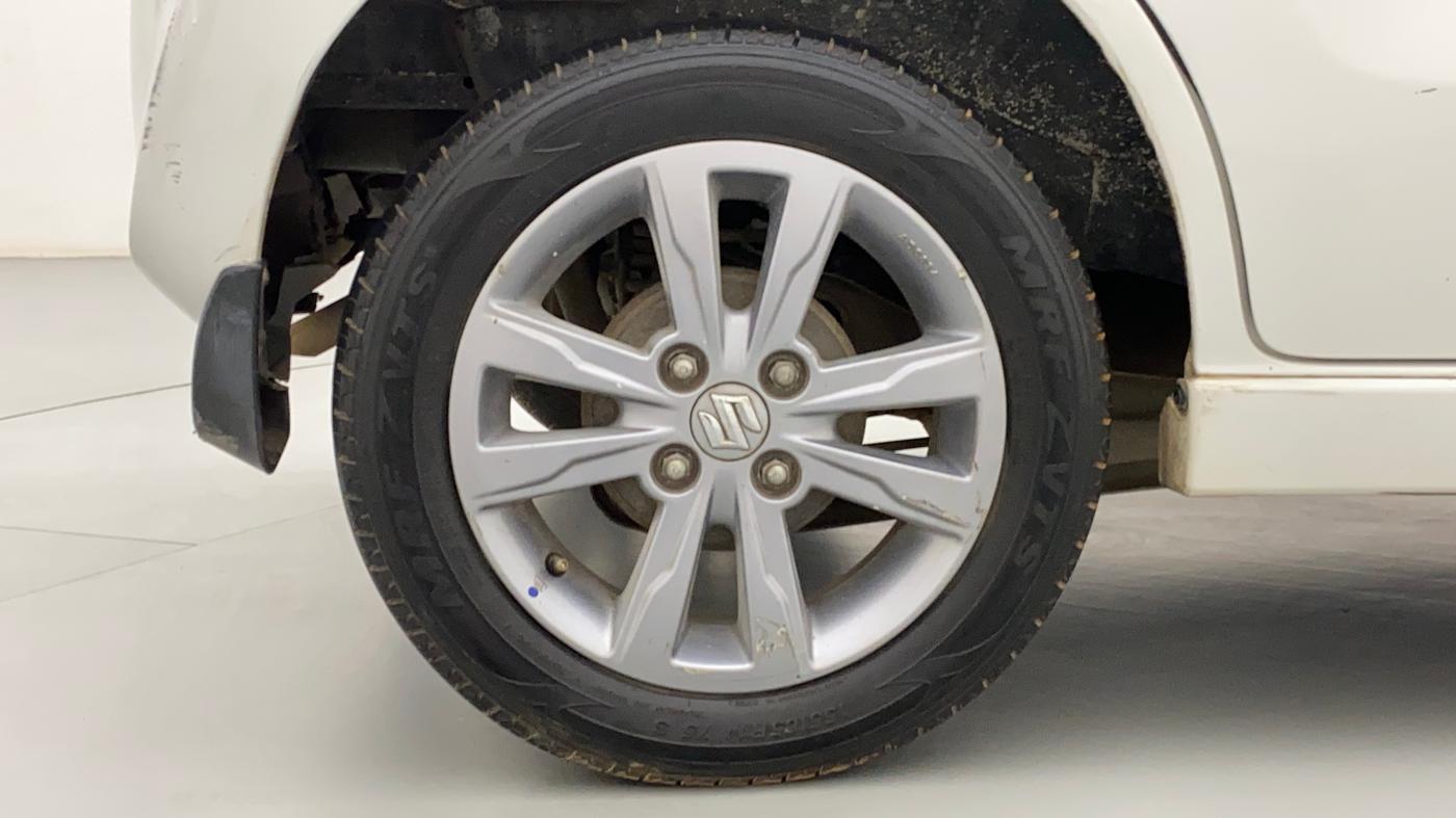 2013 Maruti Wagon R Stingray VXI, Petrol, Manual, 72,777 km, Right Rear Wheel