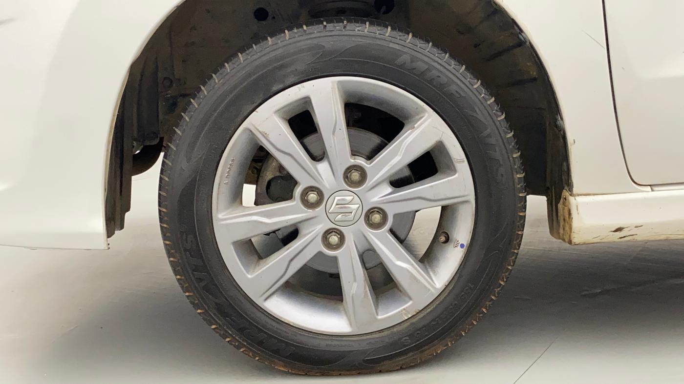 2013 Maruti Wagon R Stingray VXI, Petrol, Manual, 72,777 km, Left Front Wheel