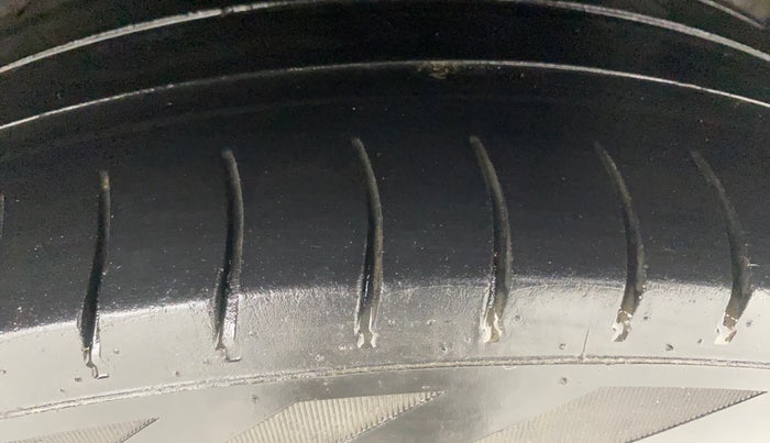 2020 Hyundai GRAND I10 NIOS SPORTZ 1.2 KAPPA VTVT, Petrol, Manual, 61,452 km, Left Rear Tyre Tread