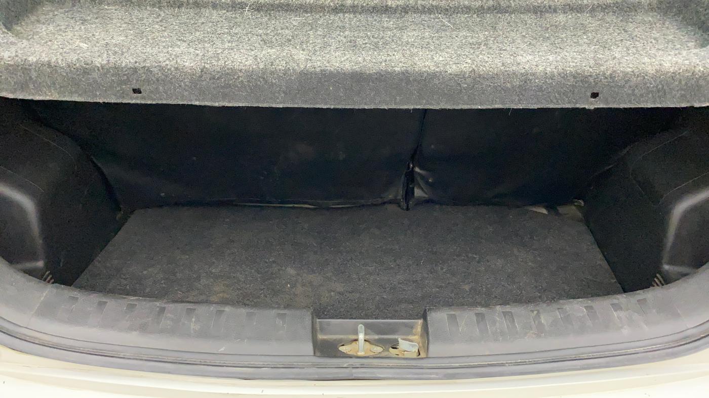 2017 Maruti Swift VXI O, Petrol, Manual, 97,031 km, Boot Inside