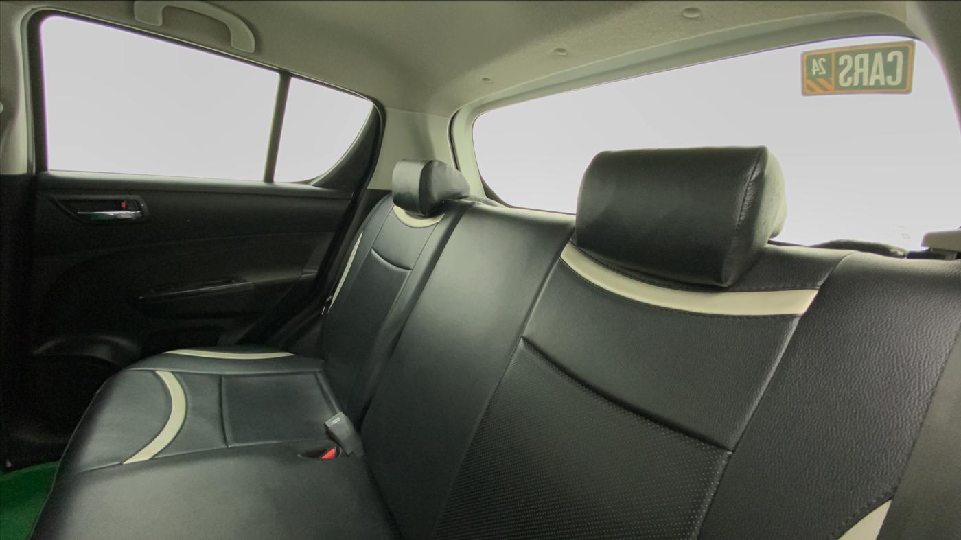 2017 Maruti Swift VXI O, Petrol, Manual, 97,031 km, Right Side Rear Door Cabin