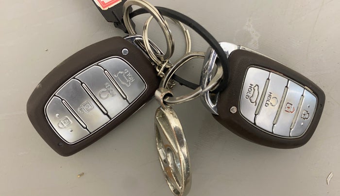 2022 Hyundai ALCAZAR PLATINUM 1.5 MT 7STR, Diesel, Manual, 80,331 km, Key Close Up