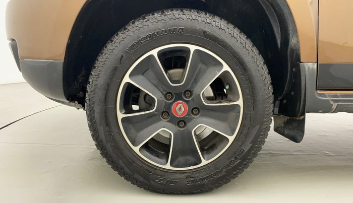 2017 Renault Duster RXS CVT, Petrol, Automatic, 80,423 km, Left Front Wheel