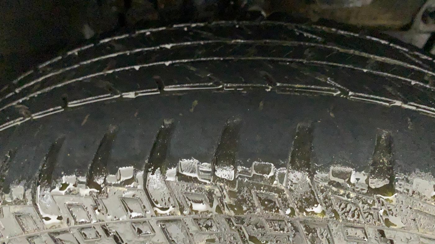 2017 Renault Duster RXS CVT, Petrol, Automatic, 80,423 km, Right Front Tyre Tread