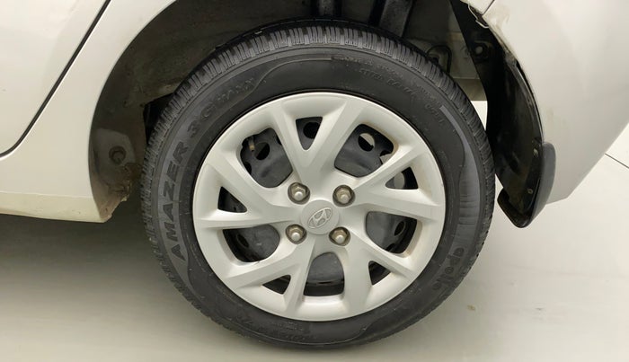 2017 Hyundai Grand i10 MAGNA 1.2 KAPPA VTVT, Petrol, Manual, 32,750 km, Left Rear Wheel