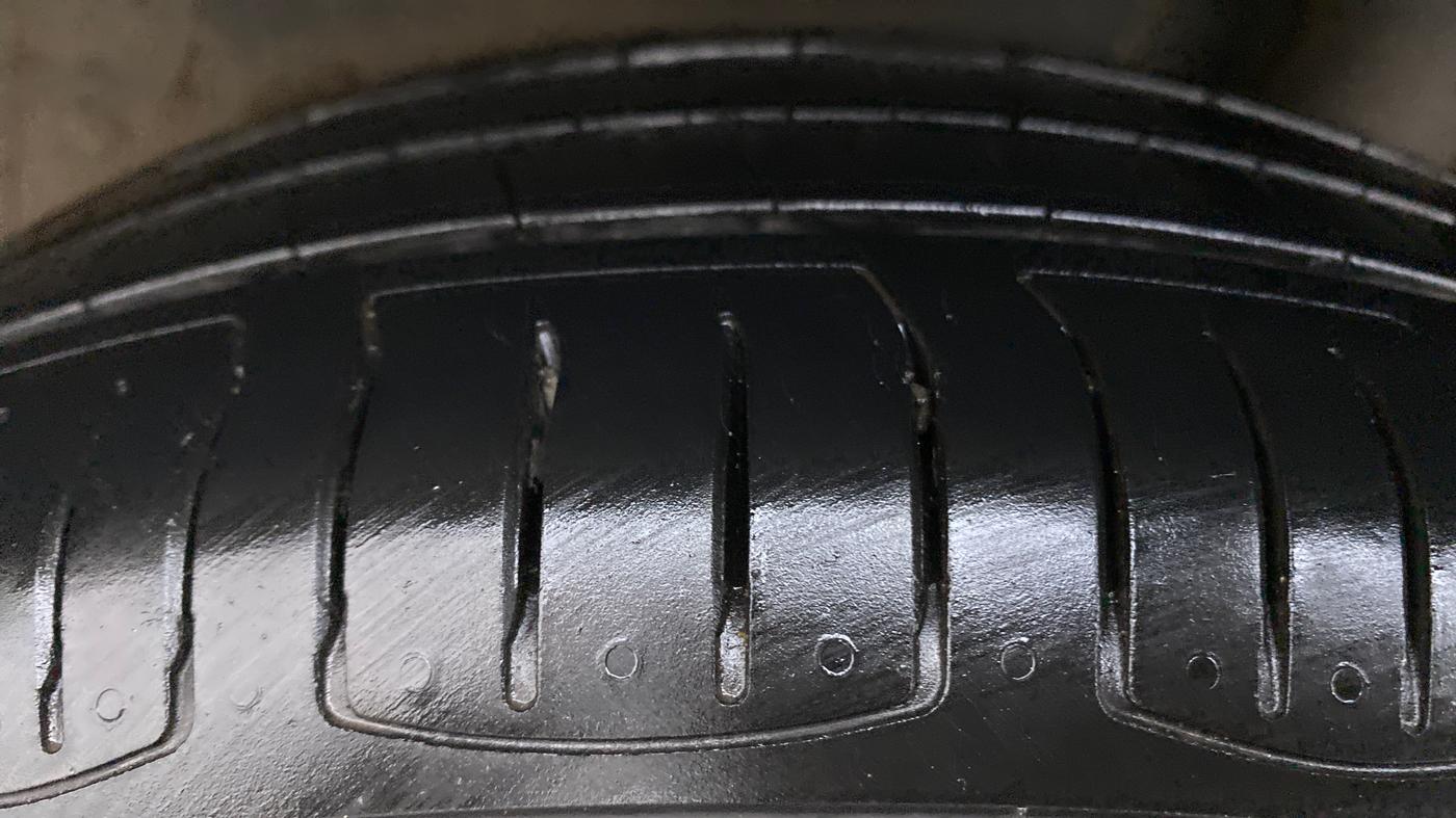 2017 Volkswagen Polo HIGHLINE1.2L PETROL, Petrol, Manual, 44,066 km, Left Rear Tyre Tread