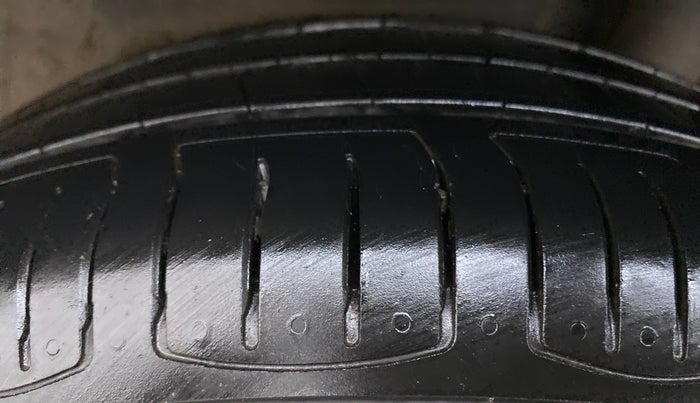 2017 Volkswagen Polo HIGHLINE1.2L PETROL, Petrol, Manual, 44,066 km, Left Rear Tyre Tread