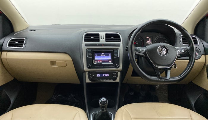 2017 Volkswagen Polo HIGHLINE1.2L PETROL, Petrol, Manual, 44,066 km, Dashboard