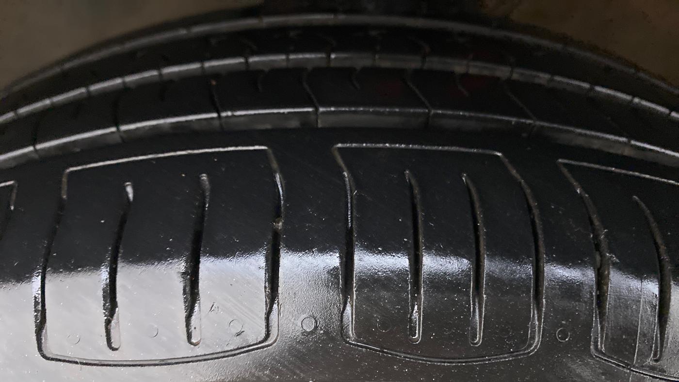 2017 Volkswagen Polo HIGHLINE1.2L PETROL, Petrol, Manual, 44,066 km, Left Front Tyre Tread