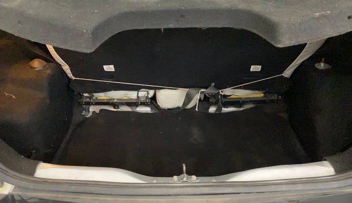 2024 Tata PUNCH ADVENTURE AMT, Petrol, Automatic, 7,959 km, Boot Inside