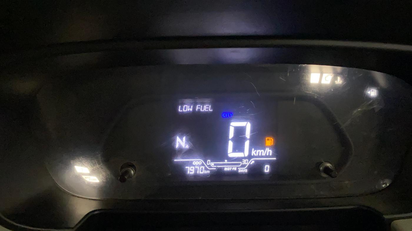 2024 Tata PUNCH ADVENTURE AMT, Petrol, Automatic, 8,174 km, Odometer Image