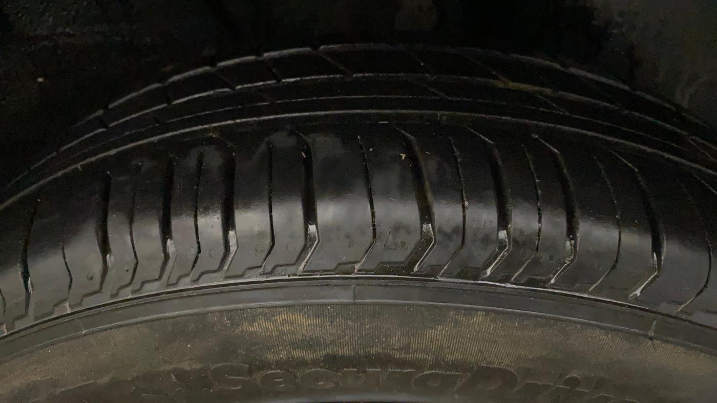 2024 Tata PUNCH ADVENTURE AMT, Petrol, Automatic, 8,174 km, Left Rear Tyre Tread