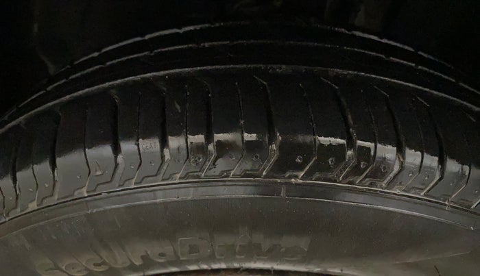 2024 Tata PUNCH ADVENTURE AMT, Petrol, Automatic, 7,959 km, Left Front Tyre Tread