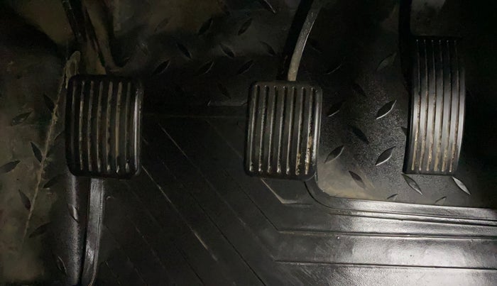 2021 Hyundai AURA S 1.2 CNG, CNG, Manual, 27,201 km, Pedals