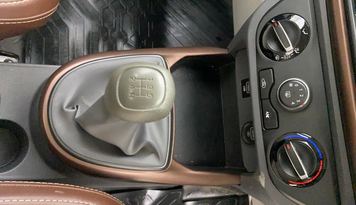 2021 Hyundai AURA S 1.2 CNG, CNG, Manual, 27,201 km, Gear Lever