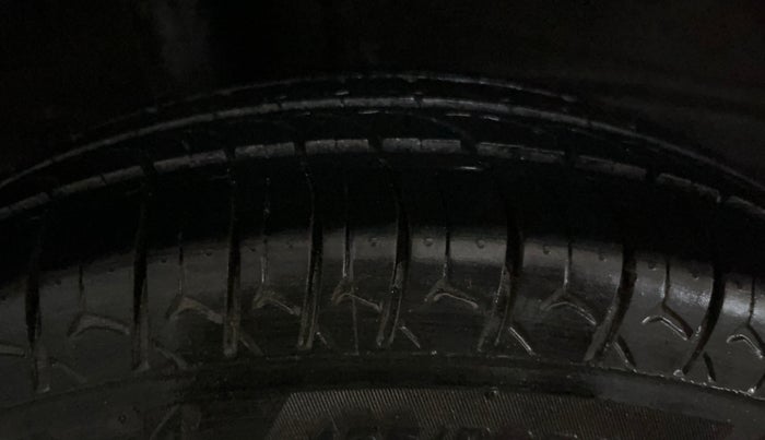 2019 Maruti New Wagon-R LXI CNG 1.0, CNG, Manual, 87,834 km, Right Rear Tyre Tread