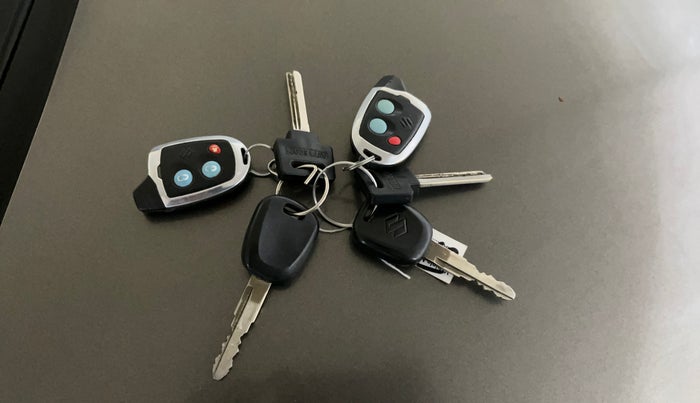 2019 Maruti New Wagon-R LXI CNG 1.0, CNG, Manual, 87,834 km, Key Close Up