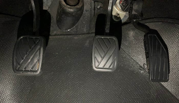 2019 Maruti New Wagon-R LXI CNG 1.0, CNG, Manual, 87,834 km, Pedals