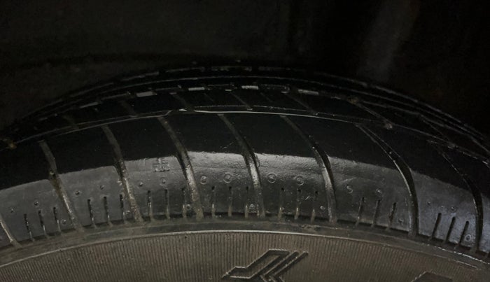 2019 Maruti New Wagon-R LXI CNG 1.0, CNG, Manual, 87,834 km, Left Rear Tyre Tread