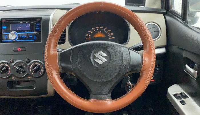 2013 Maruti Wagon R 1.0 LXI CNG, CNG, Manual, 1,15,002 km, Steering Wheel Close Up