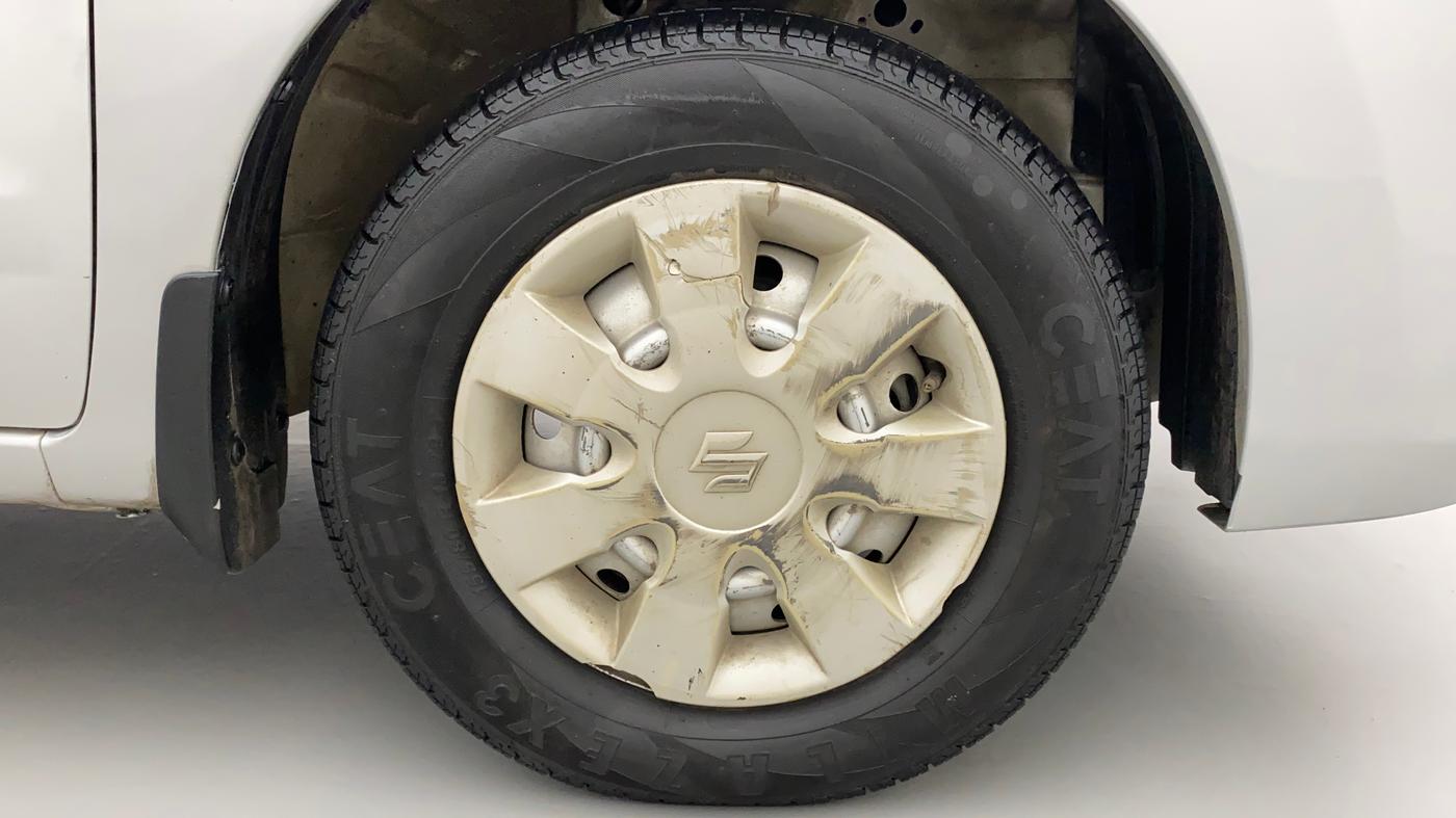 2013 Maruti Wagon R 1.0 LXI CNG, CNG, Manual, 1,15,002 km, Right Front Wheel