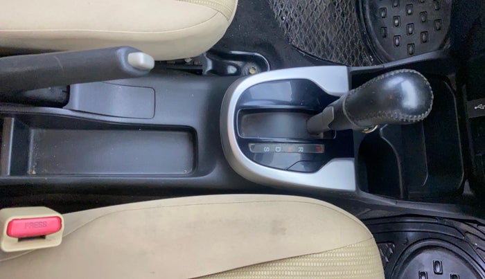 2016 Honda Jazz 1.2L I-VTEC V AT, Petrol, Automatic, 42,626 km, Gear Lever