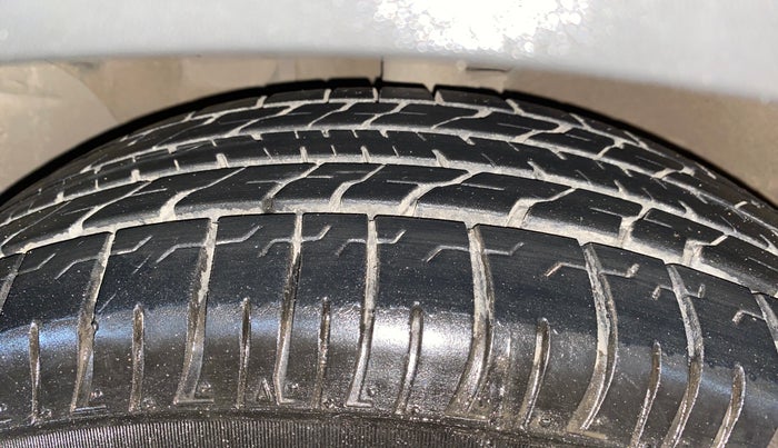 2015 Hyundai Creta S 1.6 PETROL, Petrol, Manual, 41,741 km, Left Front Tyre Tread