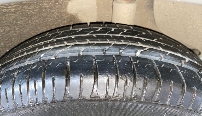 2015 Hyundai Creta S 1.6 PETROL, Petrol, Manual, 41,741 km, Left Rear Tyre Tread