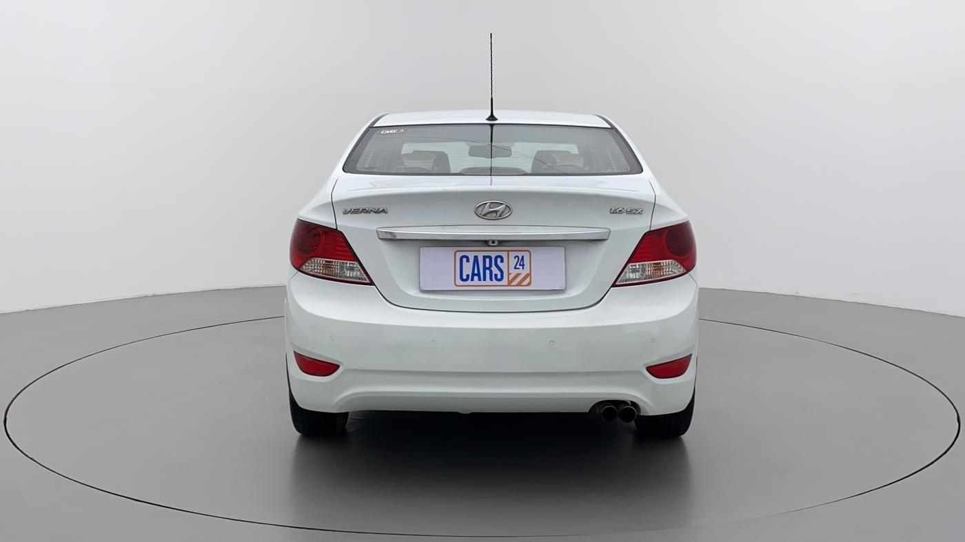 2013 Hyundai Verna FLUIDIC 1.6 CRDI SX, Diesel, Manual, 1,15,113 km, Back/Rear