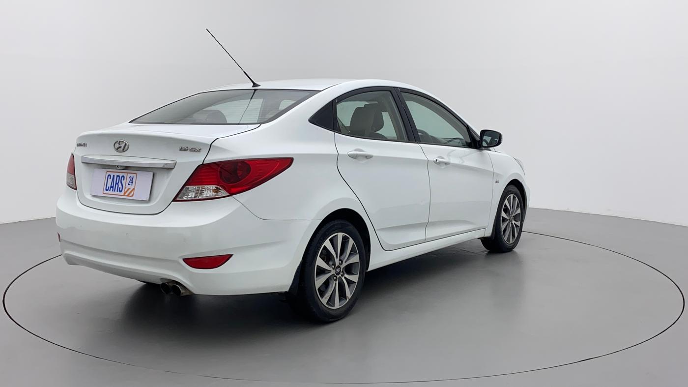 2013 Hyundai Verna FLUIDIC 1.6 CRDI SX, Diesel, Manual, 1,15,113 km, Right Back Diagonal