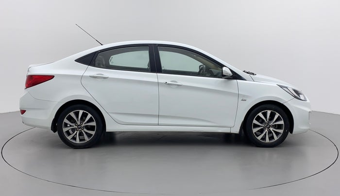 2013 Hyundai Verna FLUIDIC 1.6 CRDI SX, Diesel, Manual, 1,15,113 km, Right Side View