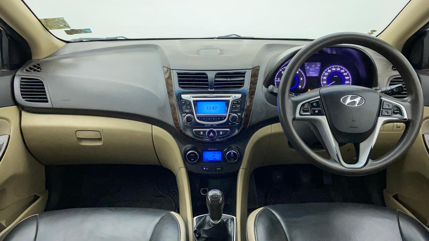 2013 Hyundai Verna FLUIDIC 1.6 CRDI SX, Diesel, Manual, 1,15,113 km, Dashboard